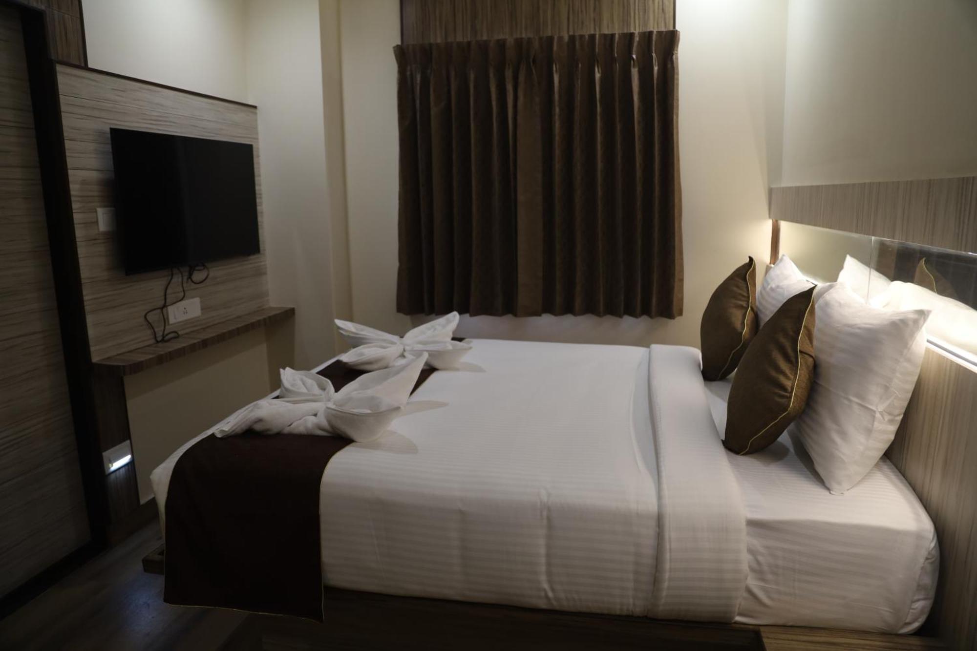 Kings Bury Inn Kumbakonam Exterior foto